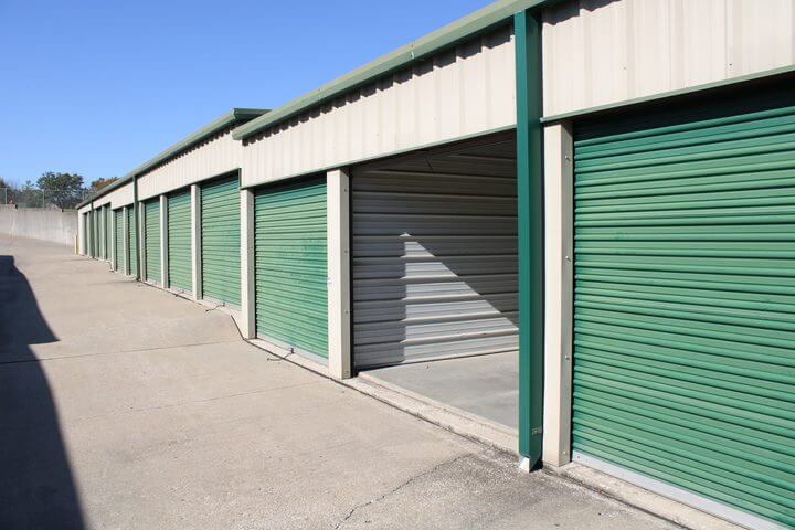 storage in Pleasant Valley - StorageMart
